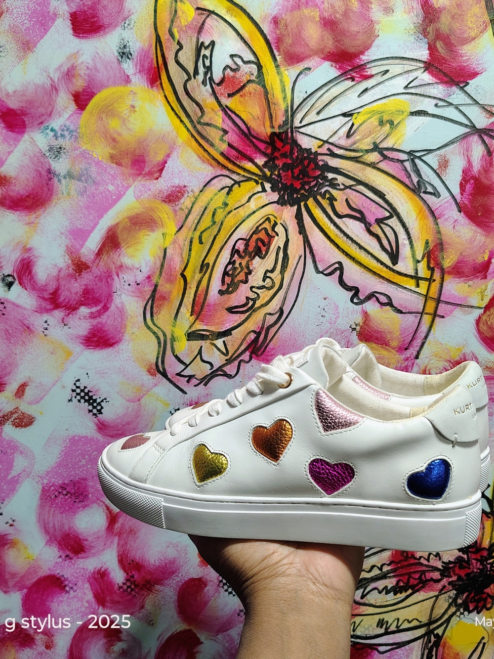 😎🔥🔥 KURT GEIGER - White Leather Sneakers with Metallic Leather Hearts 🌈